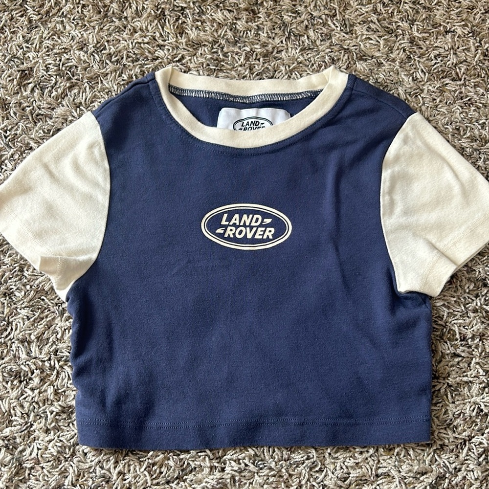 PacSun Land Rover Blue and white cropped tee XS
